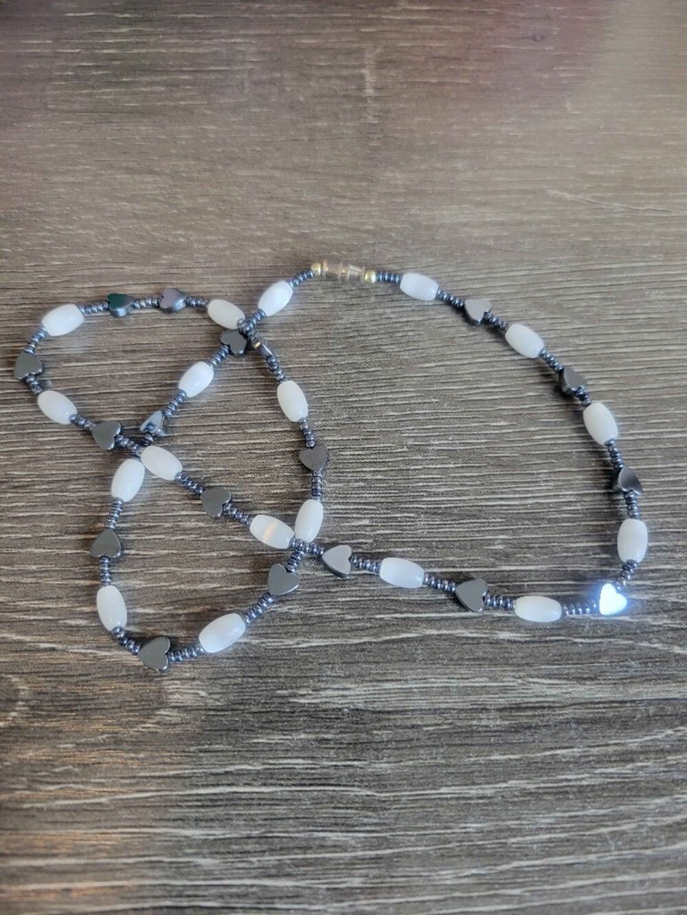 NO BRAND artisan-made oval beads and hematite heart necklace